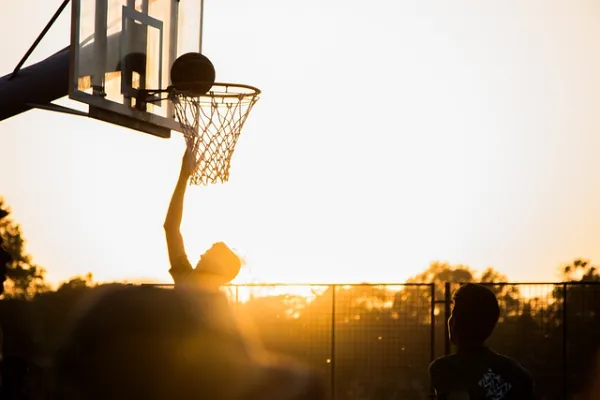 Drawing basketball pictures