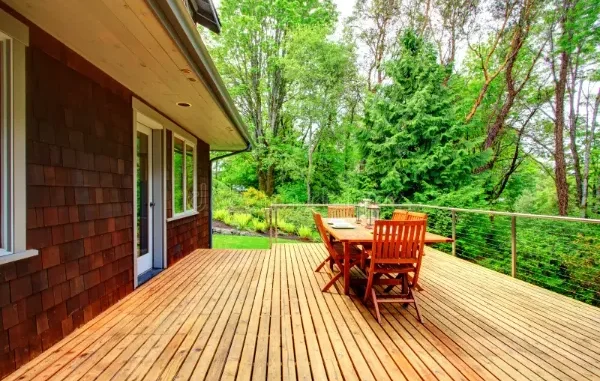 How to Blend Your Deck Seamlessly With Your Landscape