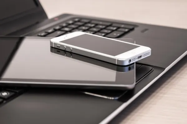 Cross-Device Tool for Professionals