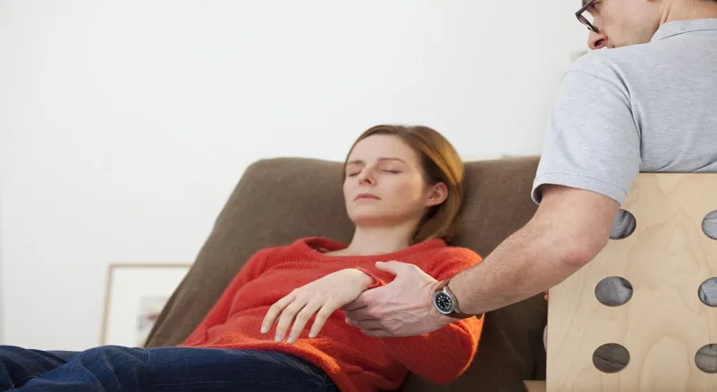 Hypnotherapist Helps Client